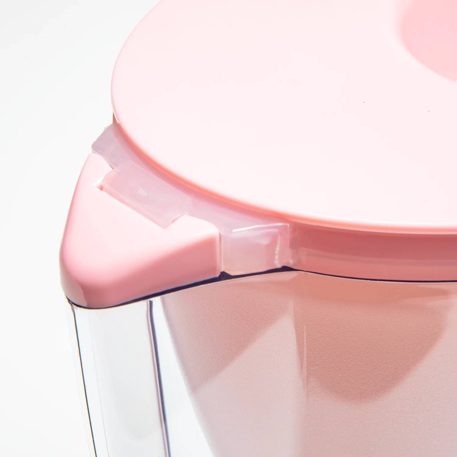 BWT Penguin 2.7 L Water Pitcher 4 BWT Penguin 2.7 L Water Pitcher - Image 4