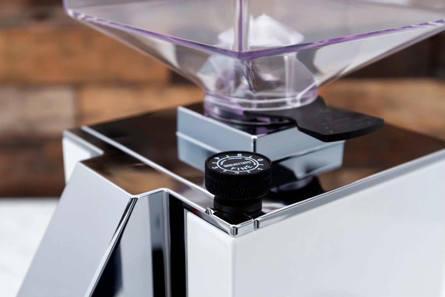 Eureka Mignon Silenzio Espresso Grinder In White 11 Eureka Mignon Silenzio Espresso Grinder In White - Image 11