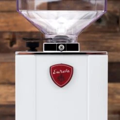 Eureka Mignon Silenzio Espresso Grinder In White 15 Eureka Mignon Silenzio Espresso Grinder In White -Coffee Machine Shop IMG 7181