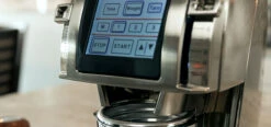 Baratza Forté-AP Ceramic All Purpose Coffee Grinder -Coffee Machine Shop TopFeatures image template 686 321 BaratzaForteAP Touchscreen