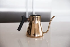 Fellow Stagg 1L Pour-Over Kettle - Polished Copper 7 Fellow Stagg 1L Pour-Over Kettle - Polished Copper -Coffee Machine Shop copperstaggcounterwhite